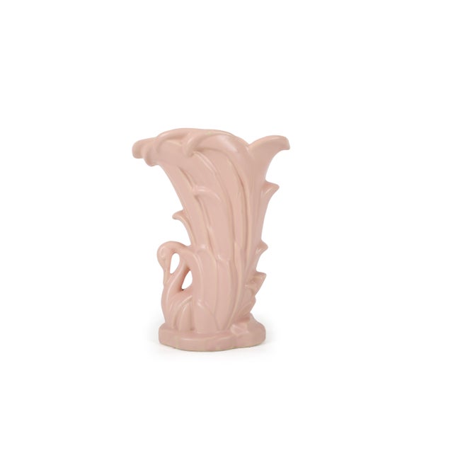 Pink Set of 5 Vintage McCoy Vases in a Pink Matt Glaze For Sale - Image 8 of 18