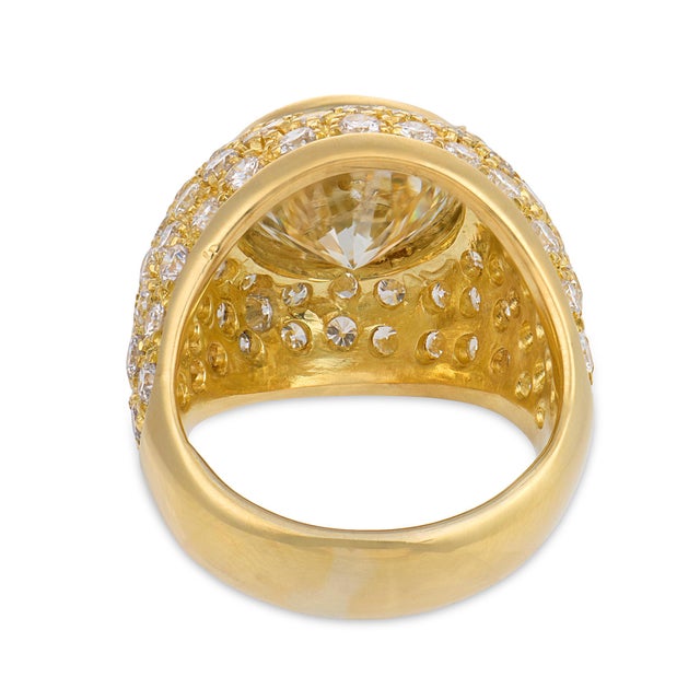 Vintage Gia 3.17 Carat Diamond 18k Yellow Gold Bombé Ring, Size 3 For Sale In Los Angeles - Image 6 of 8