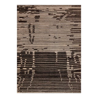 Nazmiyal Collection Wool Modern Cream and Charcoal Rug For Sale