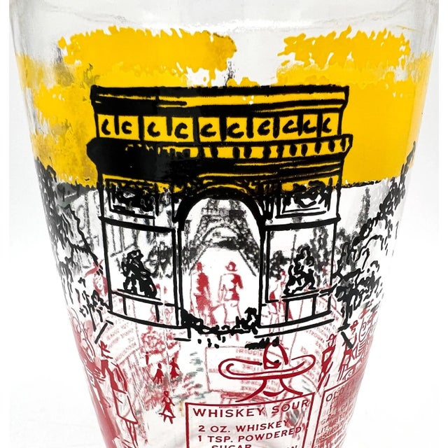Vintage Paris Cocktail Shaker – Eiffel Tower Scene With Recipe Graphics – Mid-Century Barware / French Café Style For Sale - Image 12 of 14