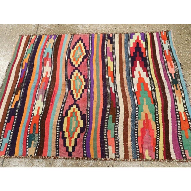 Galerie Shabab Collection Mid-20th Century Persian Flatweave Kilim Rug For Sale In New York - Image 6 of 9