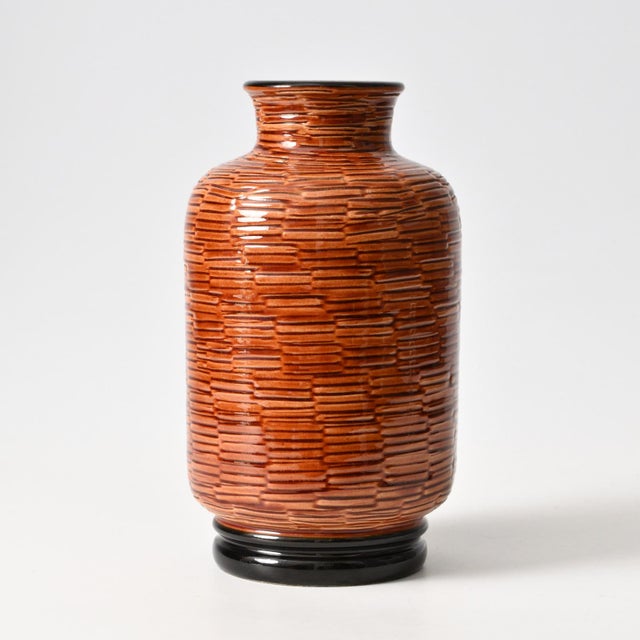 Basket Weave Pattern Vase by Aldo Londi for Bitossi, 1970s, in Very Good conditions. Designed 1960 to 1969 I have official...