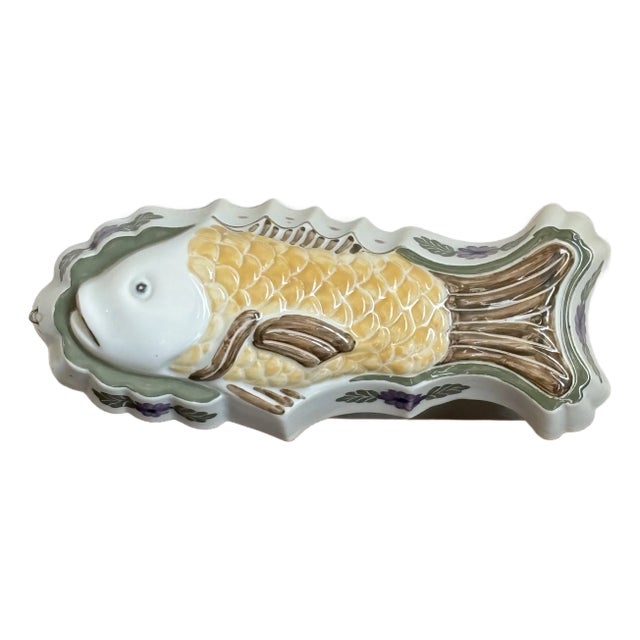 Mid-20th Century Decorative Ceramic Fish Mold Wall Hanging For Sale