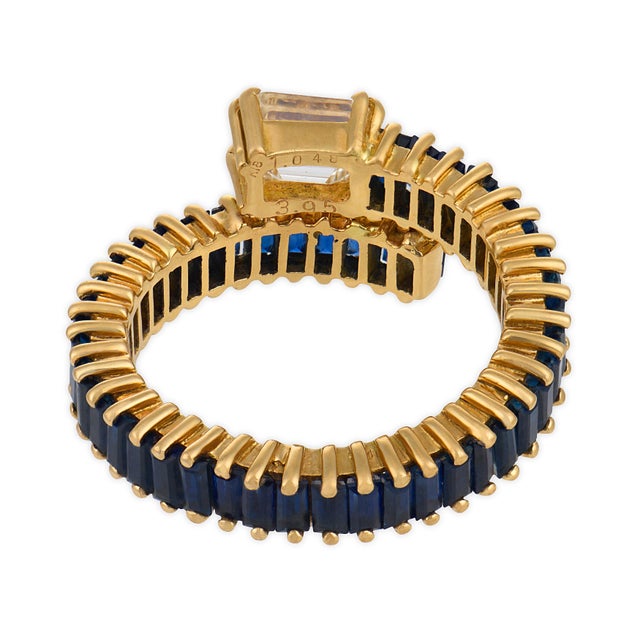 Contemporary Diamond Sapphire 18k Yellow Gold Bypass Ring, Size 6.75 For Sale In Los Angeles - Image 6 of 6