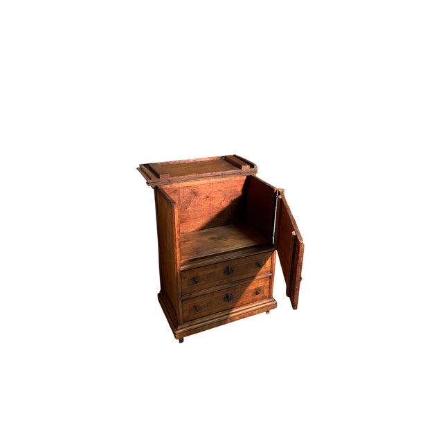 Walnut Chest of Drawers, 1800s For Sale - Image 4 of 5