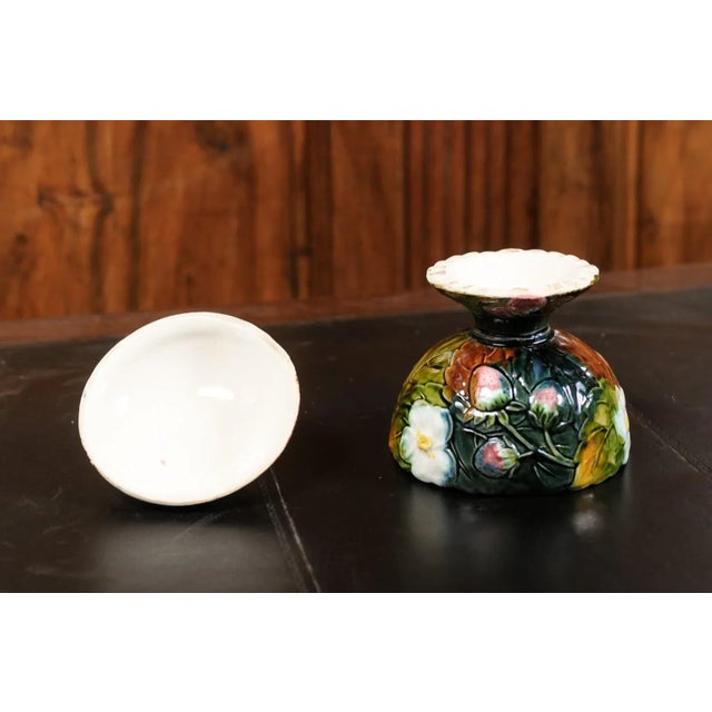19th Century French Lidded Majolica Strawberry Bowl with Flowers and Foliage For Sale In Atlanta - Image 6 of 13