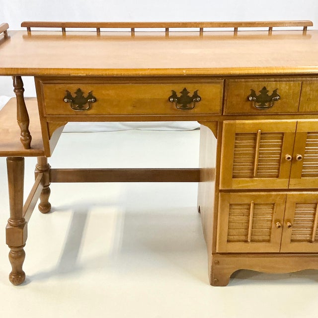 1950s Mid-Century Boho Chic Arts & Crafts Nutmeg Maple Desk. For Sale - Image 6 of 13