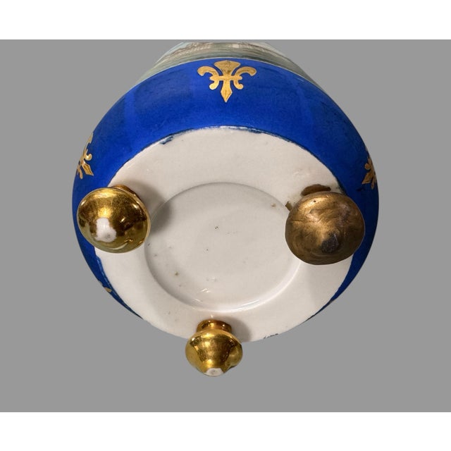 Victorian Antique Old Paris Porcelain Footed Vase Scenic Landscape Chateau Chambord For Sale - Image 3 of 6