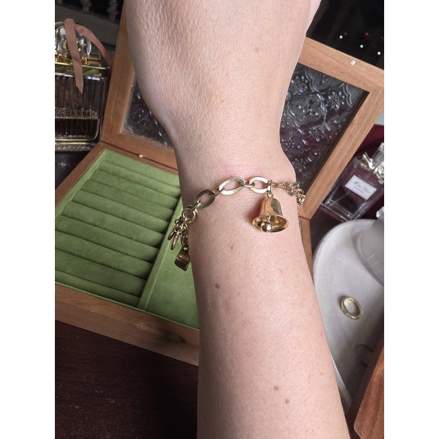 Vintage 14k Yellow Gold Multi Objects Charm Bracelet For Sale - Image 10 of 10