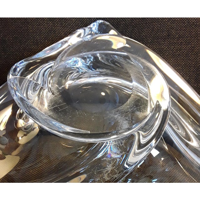 Handmade Triangular Clear Crystal Glass Fruit Bowl from Val St Lambert, 1970s For Sale - Image 7 of 8