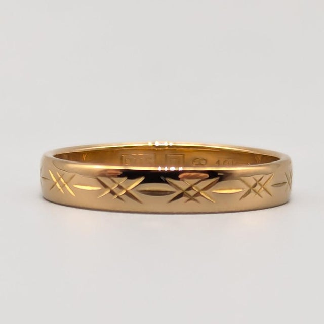 Schalins Patterned Ring in Gold For Sale - Image 3 of 3