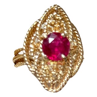 2 Carat Treated Round Ruby 14 Karat Yellow Gold Cocktail Ring, Vintage For Sale