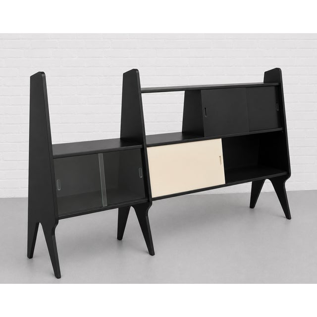 Italian Mid Century Modern Extra-Long Wall Unit in Black Lacquer — Gio Ponti Inspired For Sale In New York - Image 6 of 14