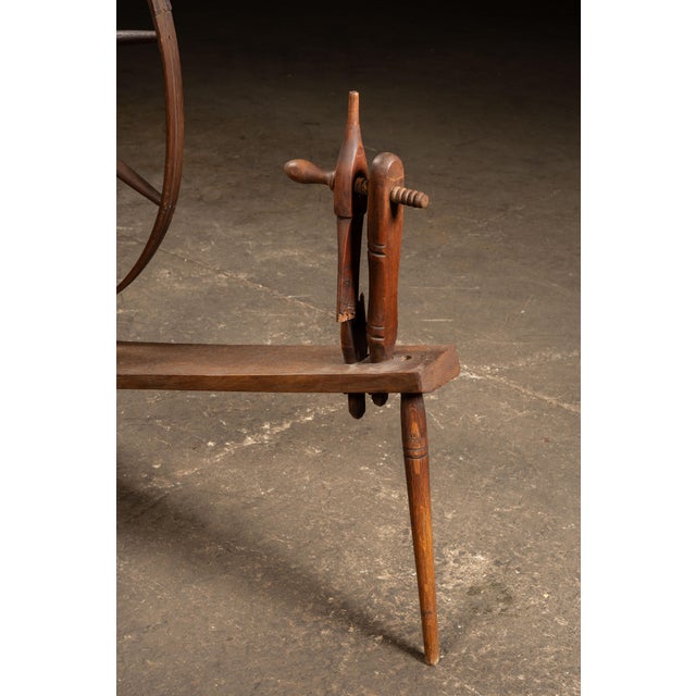 Early American Walking Wheel, or Spinner's Loom For Sale In Chicago - Image 6 of 7