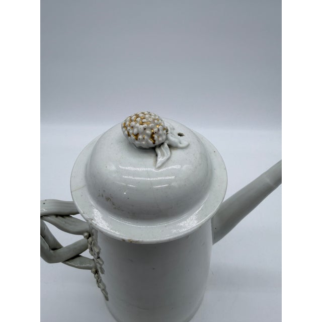 Antique Chinese Export White Porcelain Teapot With Lid, Circa 1800 For Sale - Image 4 of 17