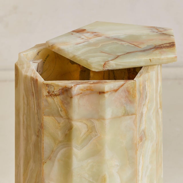1970s Faceted Green Onyx Pedestal with Pentagonal Top, 1970s For Sale - Image 5 of 8