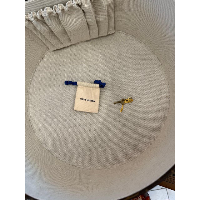 Round Hat Box from Louis Vuitton, 2000s For Sale - Image 13 of 16