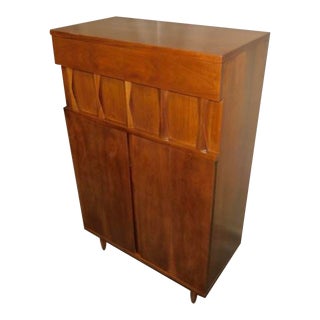 Vintage 1960s Mid-Century Modern American of Martinsville Chest of Drawers For Sale
