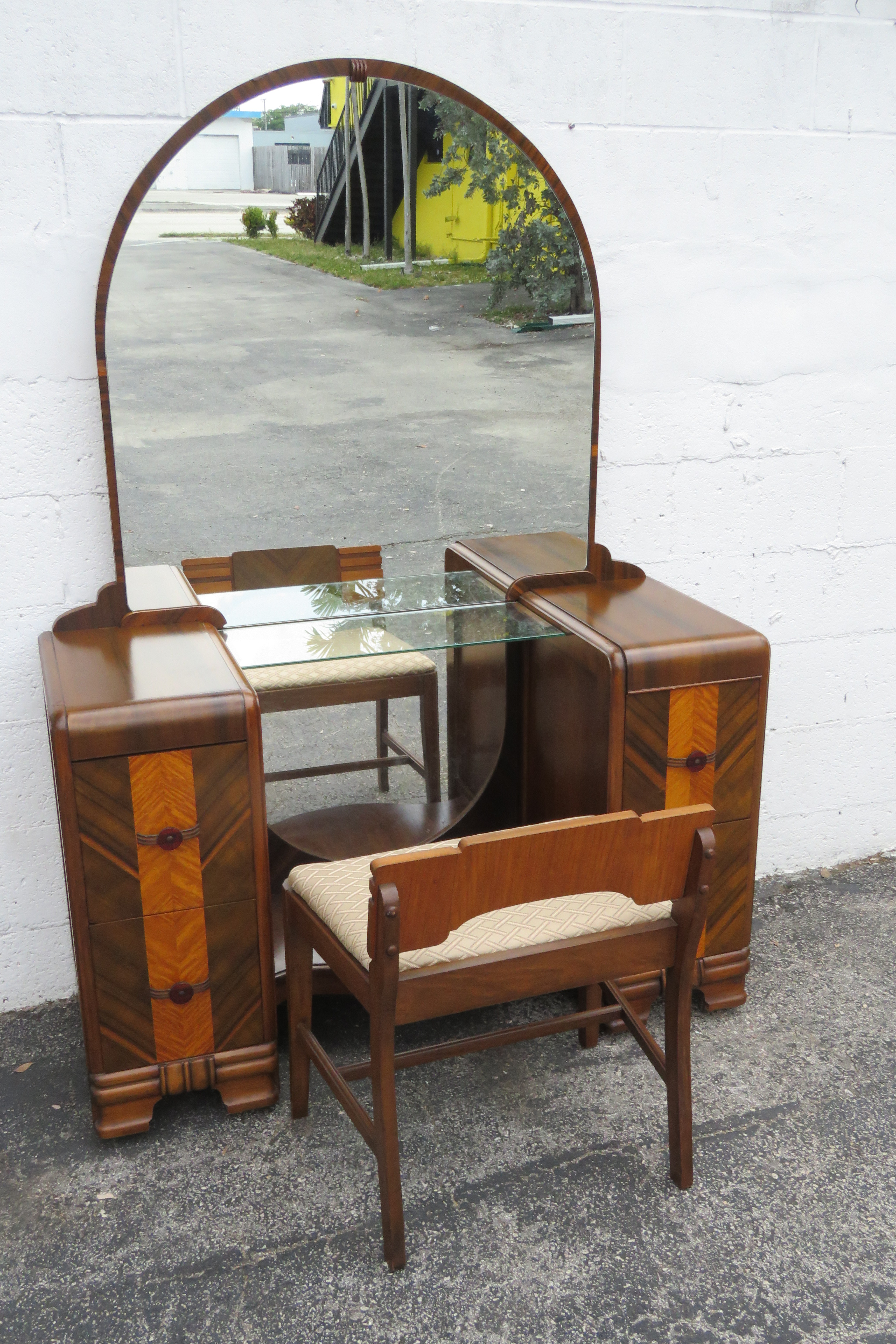 1920s Art Deco Vanity Makeup Table and Stool | Chairish display picture 1