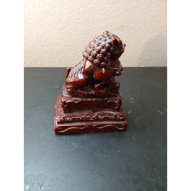 1940s Chinese Cinnabar Pedestal Foo Dog Figurine For Sale - Image 4 of 5