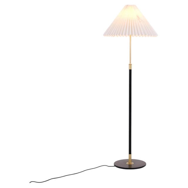 Black Le Klint 351 Floor Lamp in Black and Brass by Aage Petersen, 1970 For Sale - Image 8 of 8