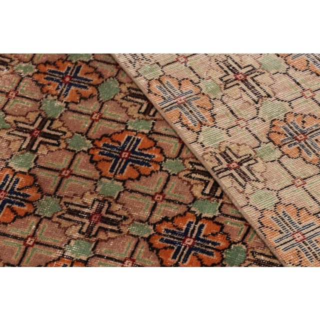 Beige Vintage Turkish Rug, Brown and Beige With All-Over Floral Patterns – Rug & Kilim For Sale - Image 8 of 8