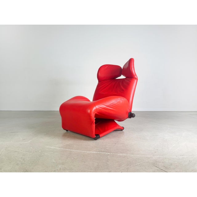 Cassina Wink Chair Armchair in Red by Toshiyuki Kita for Cassina For Sale - Image 4 of 10