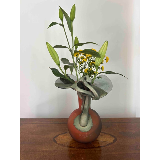 Orange F. Silviy Signed Italian Art Glass Vase – Sculptural Pâte De Verre & Patinated Metal – Attributed to Murano, Venice Italy – 20th Century For Sale - Image 8 of 9