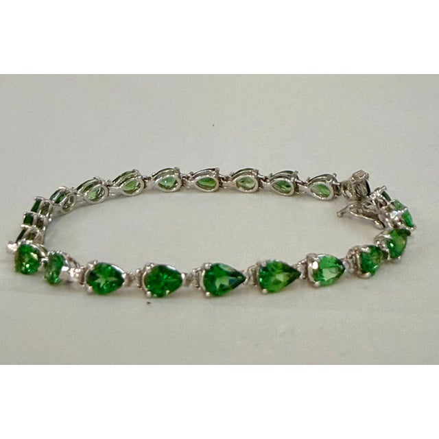 Metal 12 Ct Natural Pear Shape Tsavorite Cocktail Tennis Bracelet 14 Kt White Gold 7" For Sale - Image 7 of 8