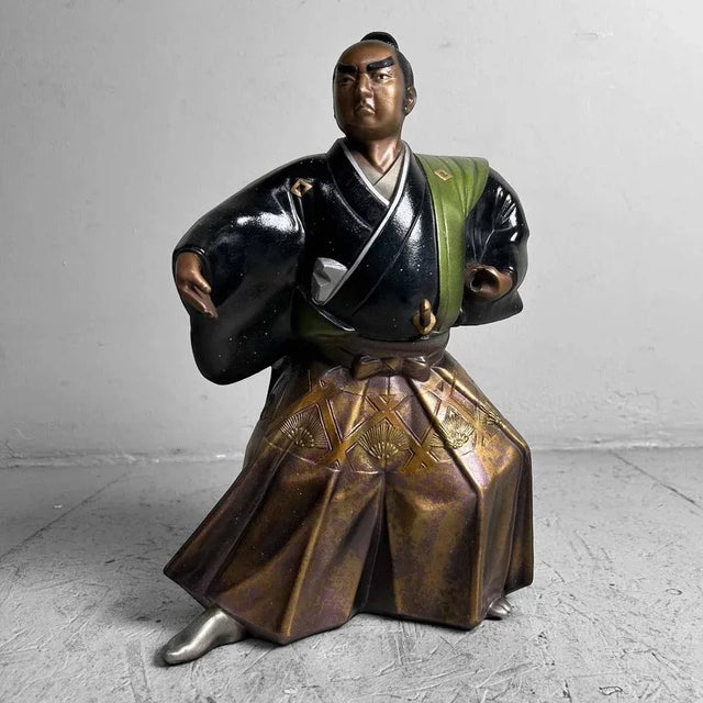 ミニマムサイズ一刀彫　登山者　木製　木彫刻　 昭和レトロ 原其初心 天狗 木彫面 江戸時代 w270×d330×h285mm .