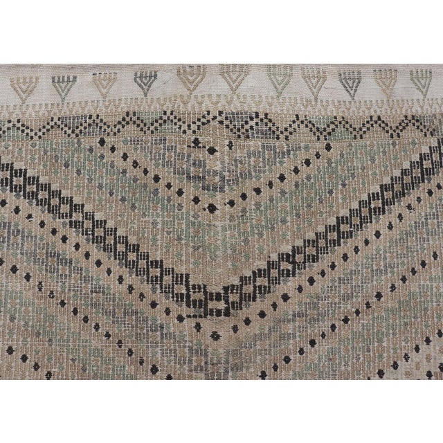 Vintage Turkish Embroidered Flat-Weave Rug With Geometric Design 7'4 X 10'6 For Sale In Atlanta - Image 6 of 15
