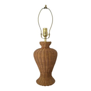 Vintage 90's Natural Wicker Urn Style Table Lamp For Sale