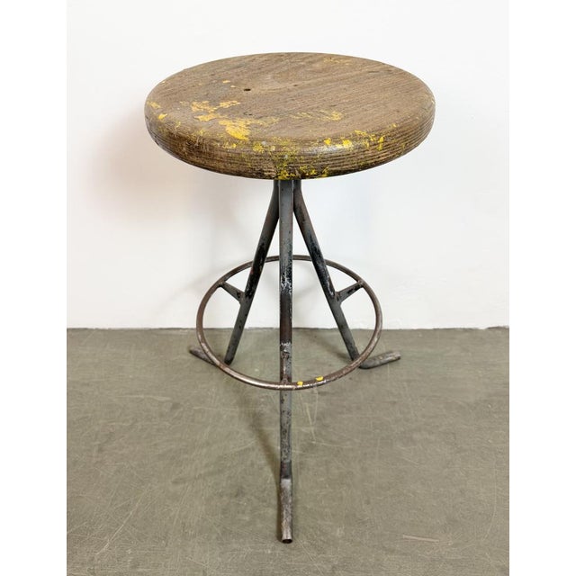Mid-Century Modern Industrial Grey Workshop Stool, 1960s For Sale - Image 3 of 17