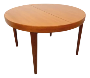 Large Vintage Scandinavian Round Table in Teak with Extensions, 1960s