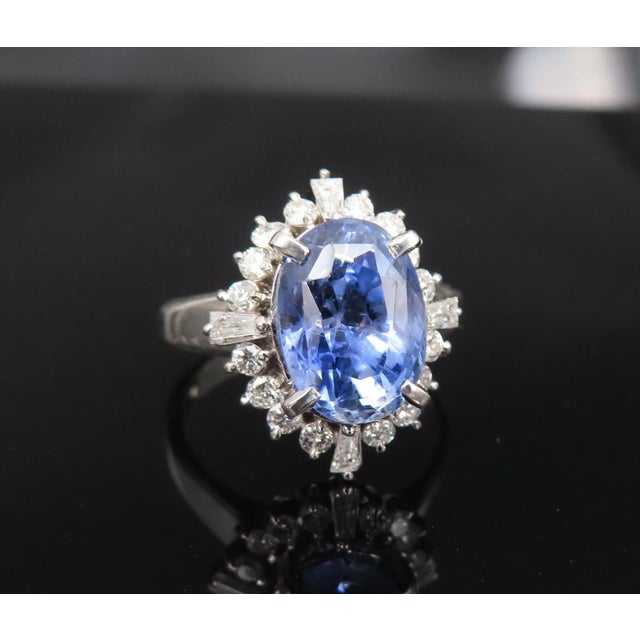 Late 20th Century Fine 3.98ct Gia Ceylon No Heat Sapphire & 0.50ct Diamond Platinum Ring Size 6 For Sale In New York - Image 6 of 18