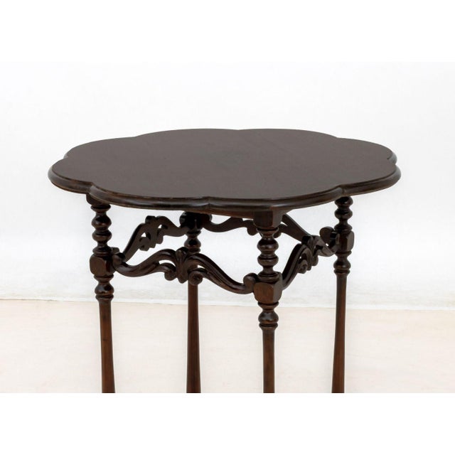 Victorian Style Floriform Top Side Table For Sale In New York - Image 6 of 7