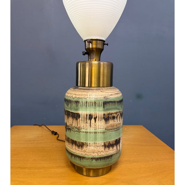1950s Studio Pottery Table Lamp, Attributed to Marianna Von Allesch / Design Technics For Sale In Philadelphia - Image 6 of 10