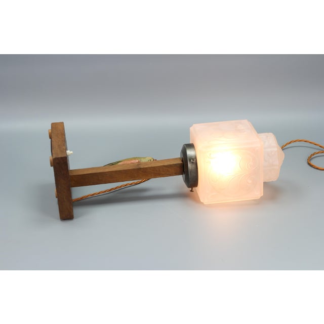 Art Deco Wooden and Frosted Glass Table Lamp with a Woodpecker, 1930s For Sale - Image 16 of 18