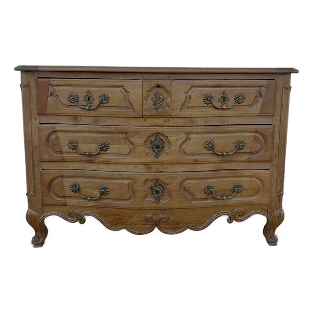French 18th Century Louis XV Solid Walnut Château Period Commode For Sale
