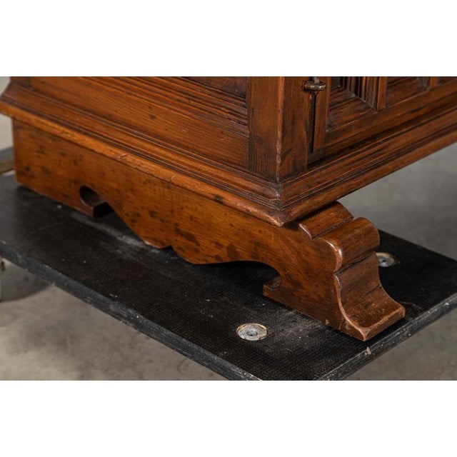 Spanish Brutalist Sideboard in Mahogany, 1960 For Sale - Image 9 of 18