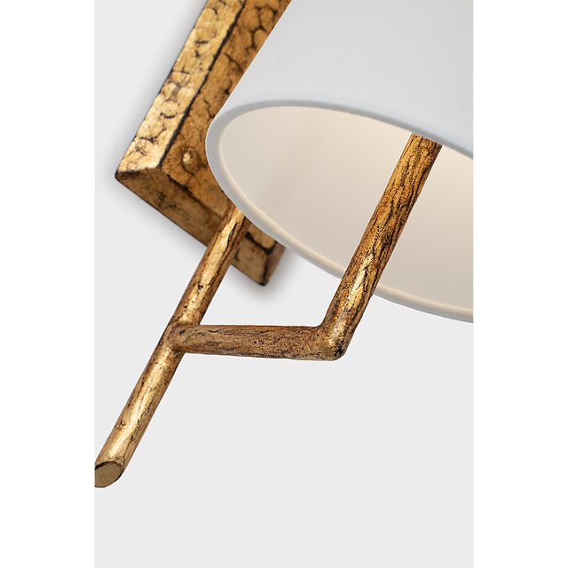 Chapman & Myers for Visual Comfort Signature Ashton Large Single Sculpted Sconce in Gilded Iron with Linen Shade For Sale In Houston - Image 6 of 9