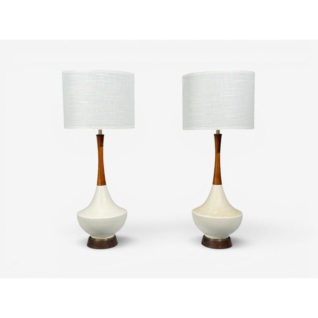 Mid-Century Modern 1950s American Modern, Large Table Lamps, Porcelain, Walnut, Brass For Sale - Image 3 of 12