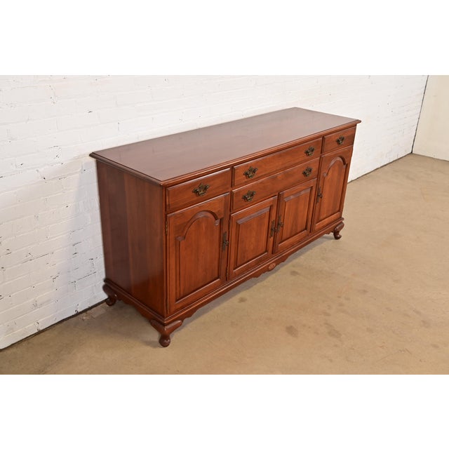 Ethan Allen Ethan Allen American Colonial Solid Cherry Wood Sideboard Credenza, Circa 1970s For Sale - Image 4 of 15