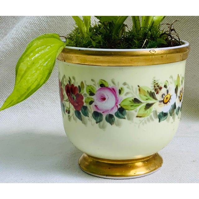 Vintage Hand-Painted Porcelain Cachepots, Floral With Gilt Rim - A Pair For Sale - Image 10 of 18