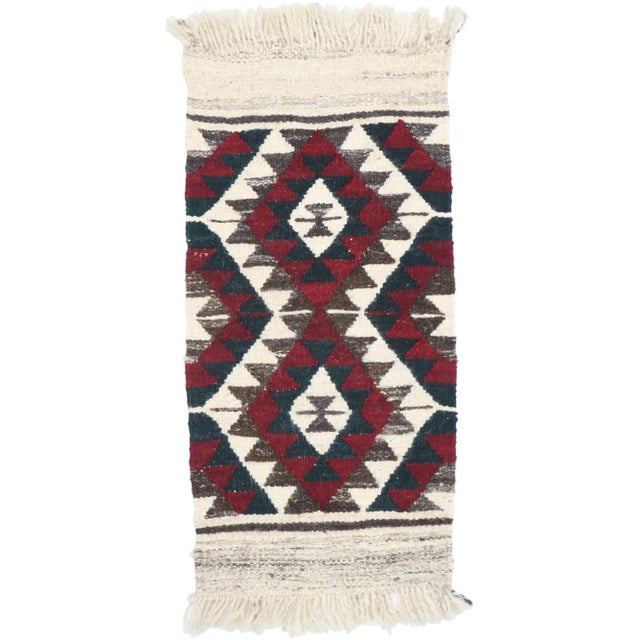 Vintage Persian Shiraz Kilim Rug - 01'07 X 03'02 For Sale - Image 9 of 9