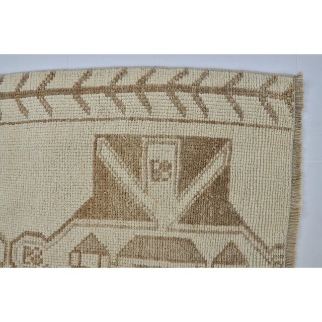 Off-white Vintage Turkish Rug, Japandi Style Neutral Geometric Runner For Sale - Image 8 of 10