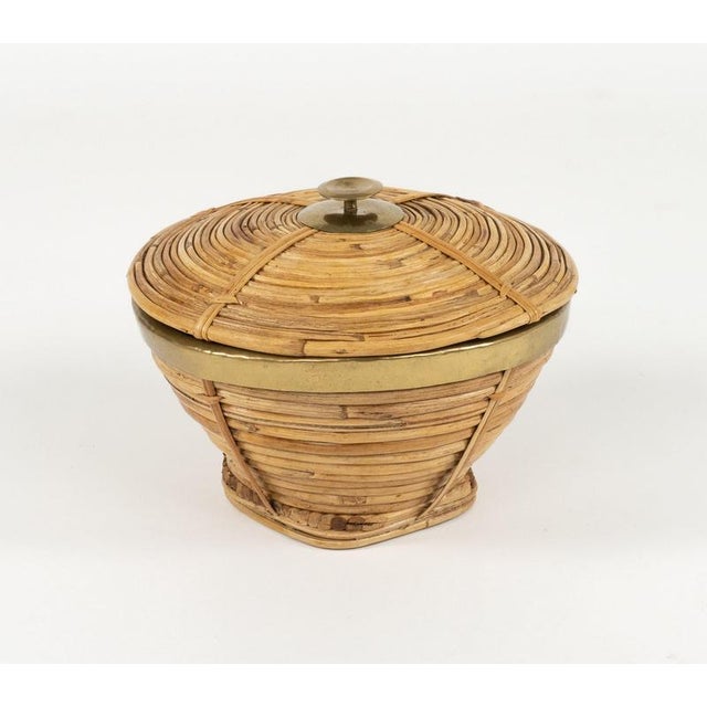 1970s Mid-Century Decorative Box in Rattan and Brass, Italy, 1970s For Sale - Image 5 of 13
