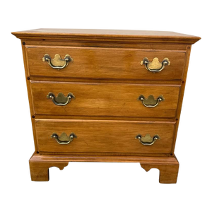 Ethan Allen 1776 Chairside Collection Small 3 Drawer Chest
