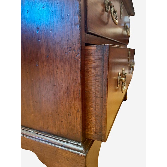A Small George III Period Mahogany and Brass Chest of Drawers For Sale - Image 14 of 15