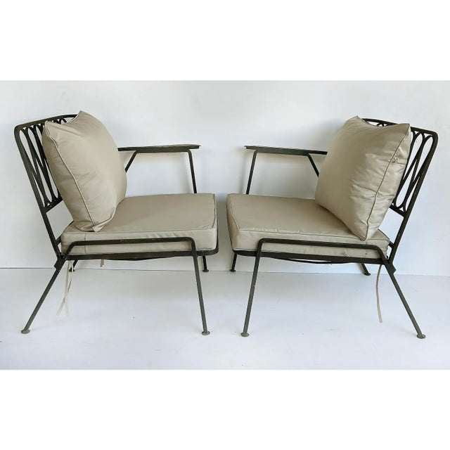 Metal 1950s Maurizio Tempestini Salterini Ribbon Back Wrought Iron Settee With New Cushions, Attributed For Sale - Image 7 of 9